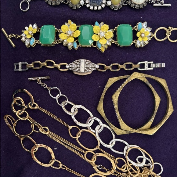 Chloe + Isabel 7 piece bracelet and necklace bundle - Picture 1 of 4